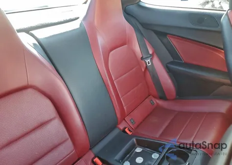 2015 Mercedes-Benz C 250 z USA, uszkodzony, nr VIN WDDGJ4HB7FG400006